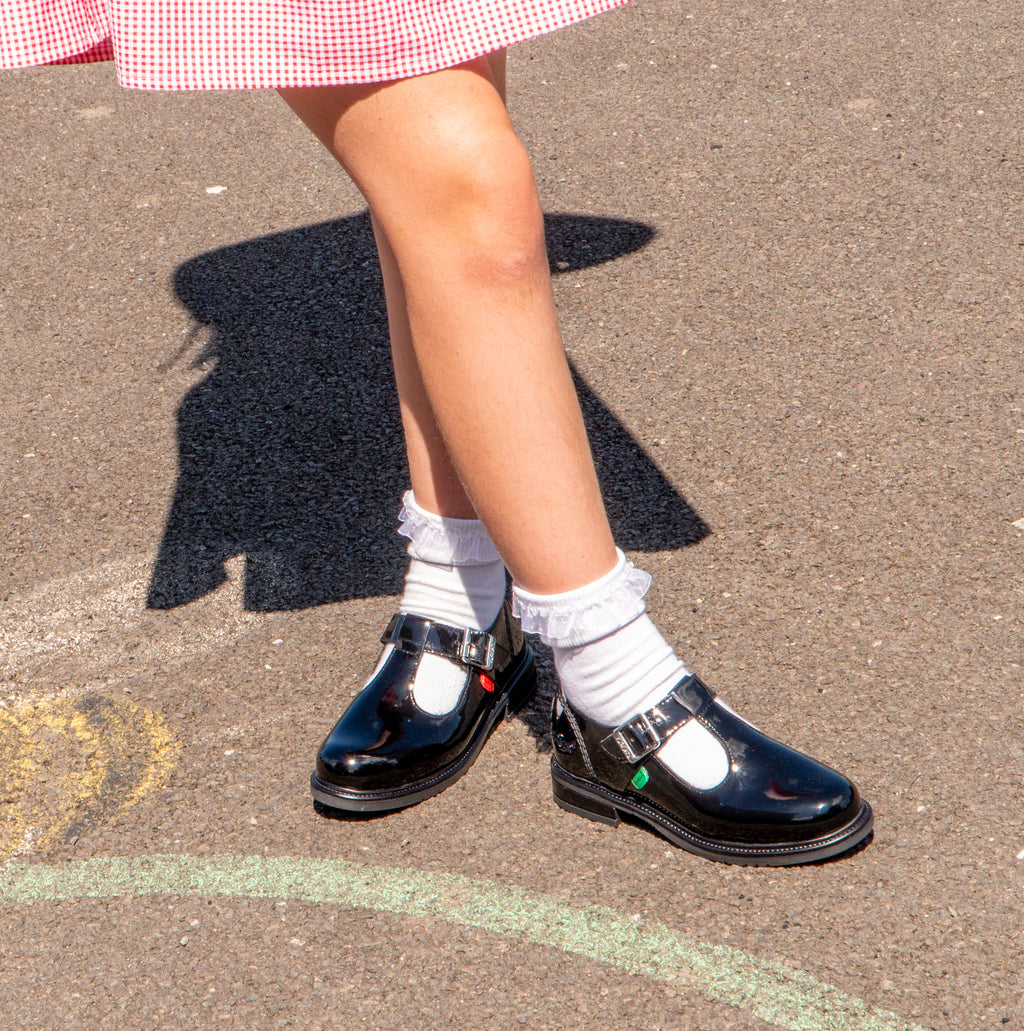 Kickers 116228 LACH T-BAR Girls School Shoes Black Patent