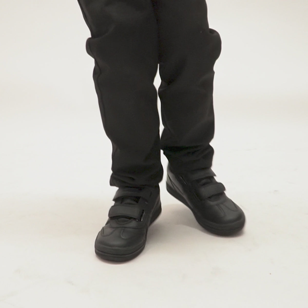 GEOX ELVIS B Boys Touch Fasten School Shoes Black