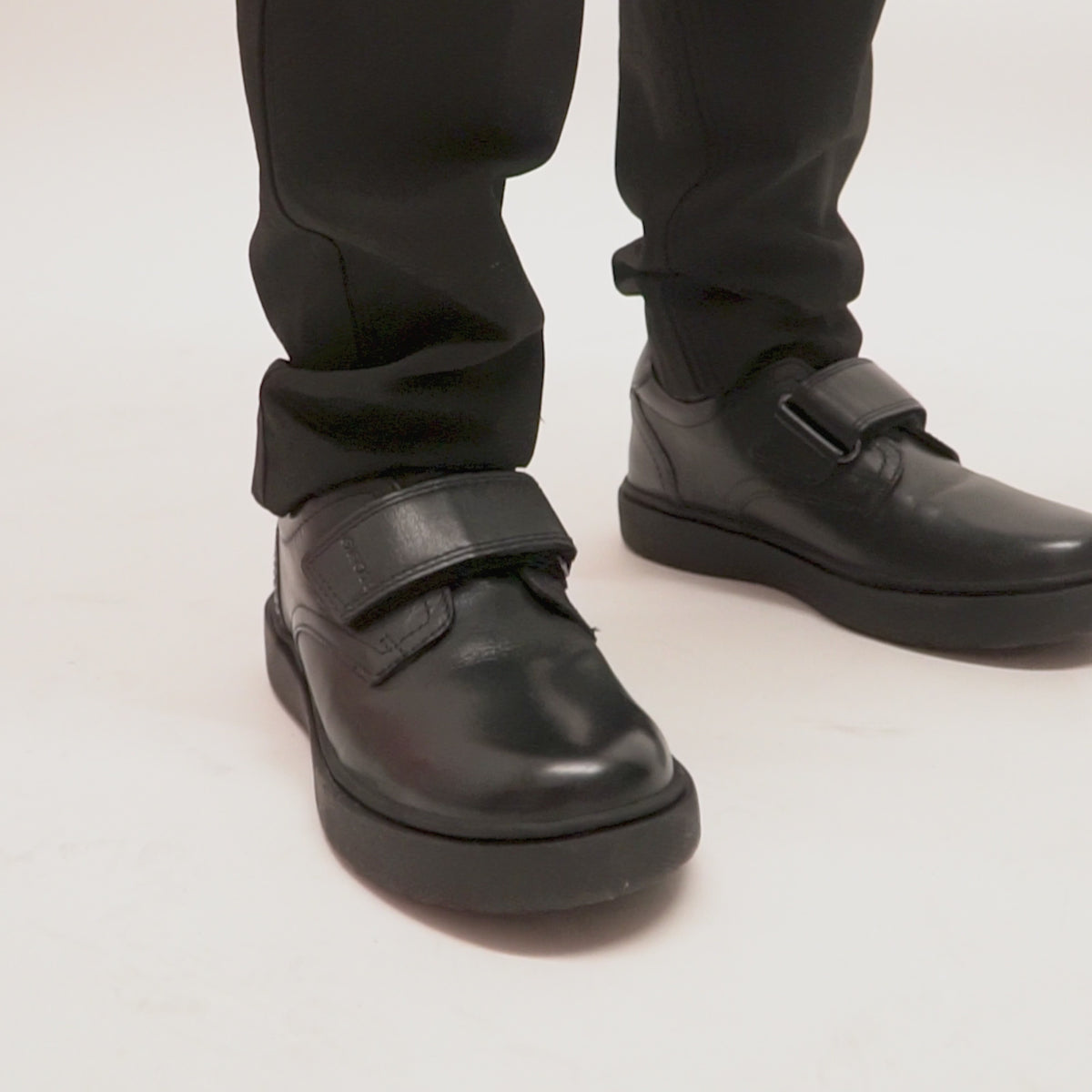 GEOX RIDDOCK Boys Single Strap School Shoes Black